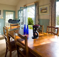 Hilltop Cottage - Daylesford - Australia Accommodation