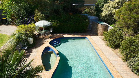16 Mermaid - Australia Accommodation 0
