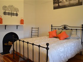 Agnes Cottage Bed And Breakfast - Australia Accommodation 1