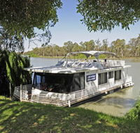 Boats and Bedzzz - The Murray Dream self-contained moored Houseboat - Australia Accommodation