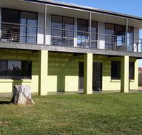 Sea Lime Beach House - Australia Accommodation