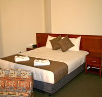 Strath Motel - Australia Accommodation