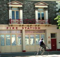 The Fire Station Inn - Fire Engine Suite - Australia Accommodation