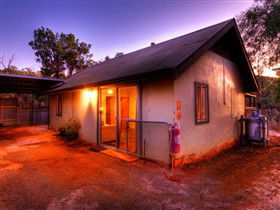 Willow Springs Jackeroo's Cottage - Australia Accommodation 2