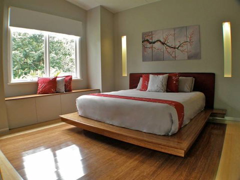 7 Donlan Road - Australia Accommodation 1