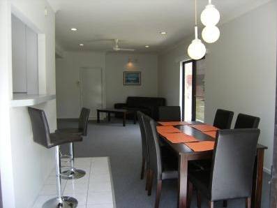 A Beach 'N Reef Motel - Australia Accommodation 2