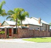Above Bored Bed and Breakfast - Australia Accommodation