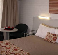 Adina Place Motel Apartments - Australia Accommodation