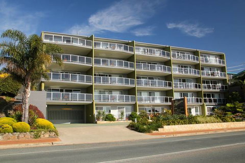 Albacore Apartments - Australia Accommodation 4