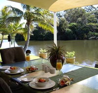 Alexander Lakeside Bed  Breakfast - Australia Accommodation