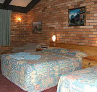 All Travellers Motor Inn - Australia Accommodation