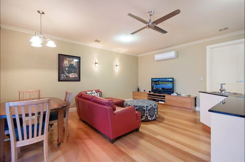 Mount Gambier Accommodation - Australia Accommodation 5
