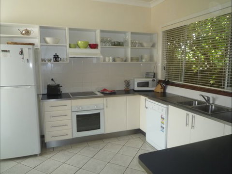 Apartments On-The-Park: March - Australia Accommodation 10