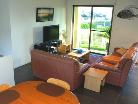 Beach House 204 - Australia Accommodation 3