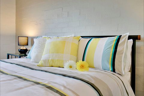 Blueberry Hills On Comleroy - Australia Accommodation 3