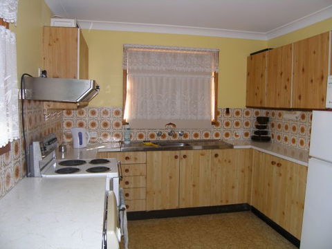 Comarong Cottage - Australia Accommodation 3