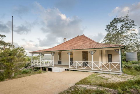 Hilltop Cottage - Australia Accommodation 0