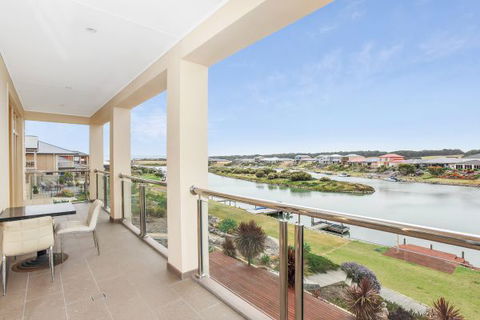 Il Grande Castello - Australia Accommodation 1