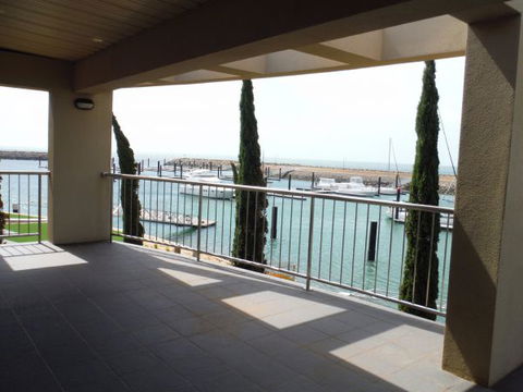 Marina Vista - Australia Accommodation 0