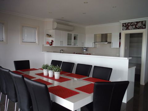 Marina Vista - Australia Accommodation 2