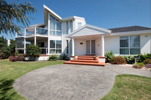 Ocean Manor Bed And Breakfast - Australia Accommodation 0