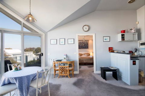 Ocean Manor Bed And Breakfast - Australia Accommodation 6