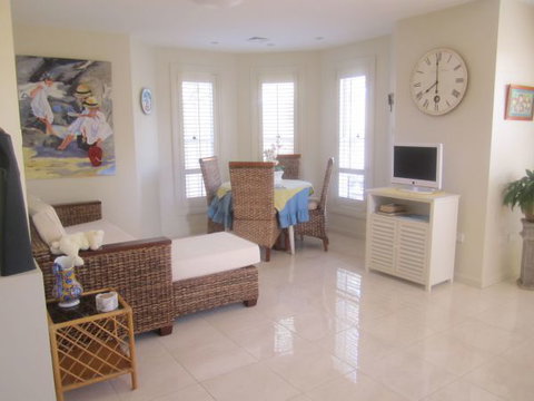 Couples Retreat - Australia Accommodation 2