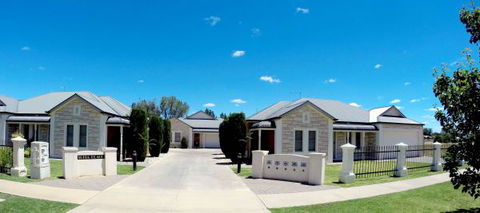 Shamore Apartments - Eleventh Street - Australia Accommodation 0