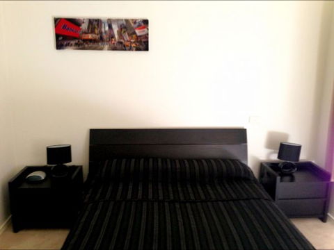 Shamore Apartments - Eleventh Street - Australia Accommodation 8