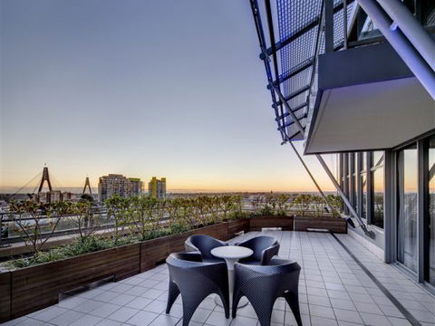Astral Tower And Residences At The Star - Australia Accommodation 5