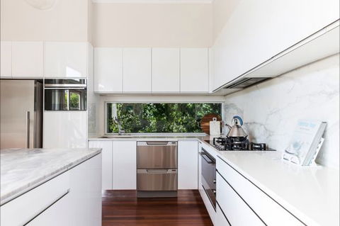 Bondi Blue - Australia Accommodation 4