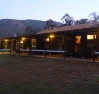 Christmas Creek Cafe and Cabins - Australia Accommodation