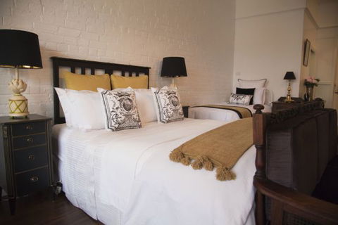 Chiltern Cottage And Indigo Suite - Australia Accommodation 6