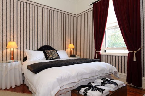 Colhurst House - Australia Accommodation 3