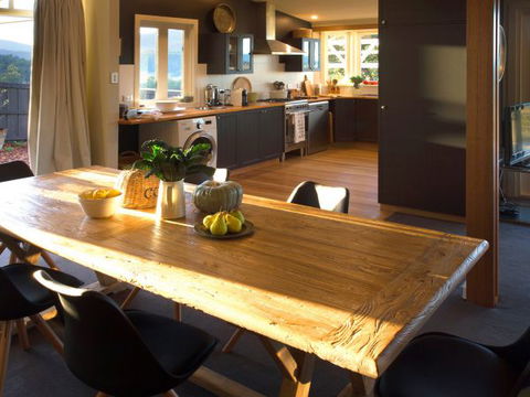 Frenchman's River - The Helmsman's House - Australia Accommodation 4