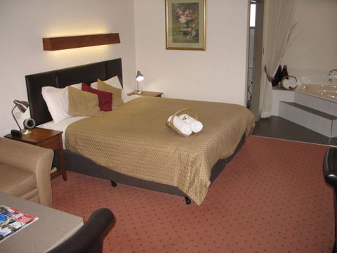 Wine Village Motor Inn - Australia Accommodation 2