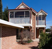 Hamer House - Australia Accommodation