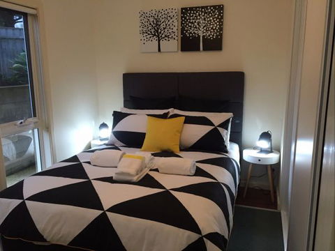 Lyreen's Apartment Bed And Breakfast - Australia Accommodation 3