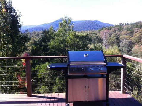 Moonlight Ridge Chalet - Australia Accommodation 1