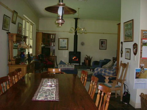 Oliver's White Hill Bed And Breakfast - Australia Accommodation 3