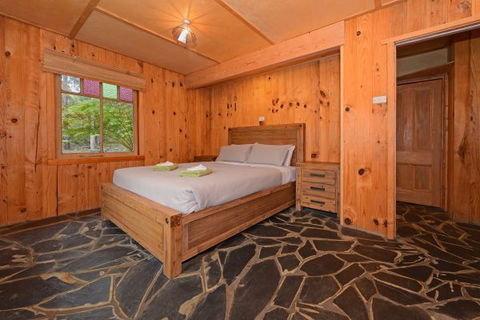 Saintys Creek Cottage - Australia Accommodation 2