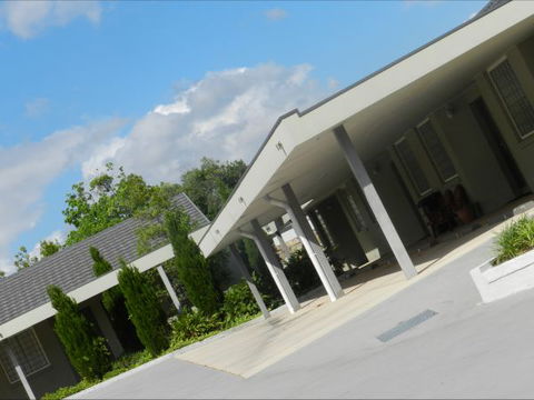 Shangri La Gardens Motel And Function Centre - Australia Accommodation 4
