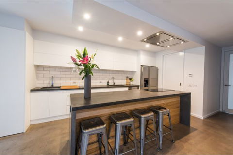 The Bright House - Australia Accommodation 0