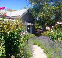 Valley View Cottage - Australia Accommodation