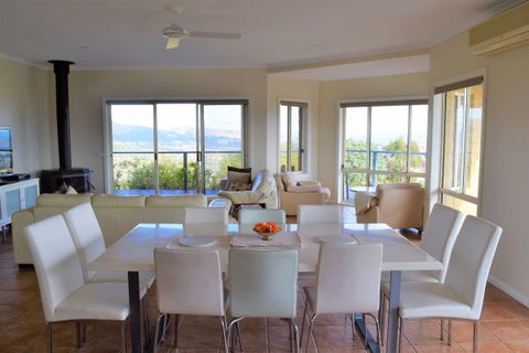 Wild Dog Rise - Australia Accommodation 2