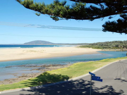 Allure Gerroa - Australia Accommodation 0