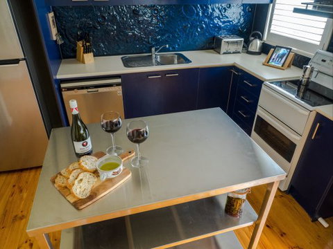 Alice's Palace Ocean Grove - Australia Accommodation 3