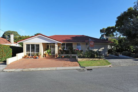 Albany View Street Lodge Bed And Breakfast And Art Studio - Australia Accommodation 0