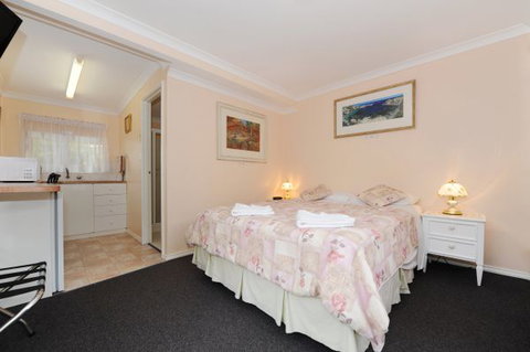 Albany View Street Lodge Bed And Breakfast And Art Studio - Australia Accommodation 3