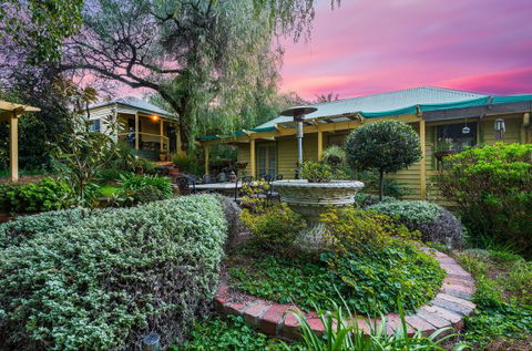 Bendigo Cottages Bed And Breakfast - Australia Accommodation 0
